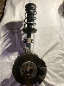 Škoda Kamiq 1.0 MCPHERSON těhlice