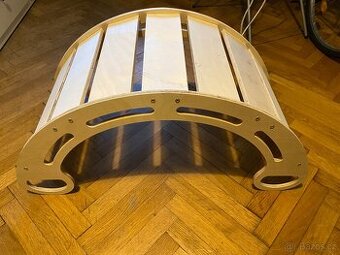 Prodám Montessori dětský nábytek - více částí na fotkách