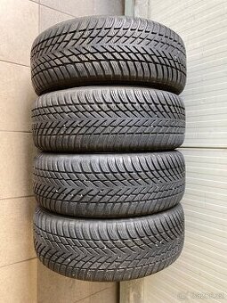 Zamluveno Zimní pneumatiky 205/55/16 Nokian snowproof 2