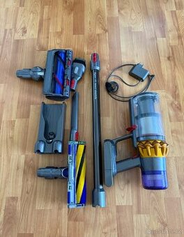 Dyson V15 Detect Absolute zánovní, záruka