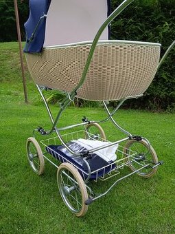 Retro kočárek Liberta