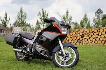Kawasaki GTR 1000