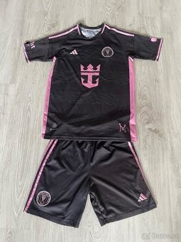 Dres + kraťasy Inter Miami (Messi)