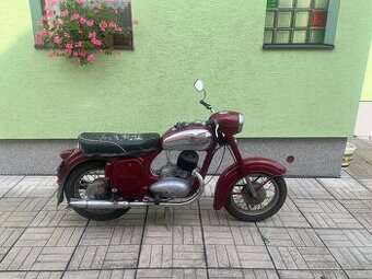 Jawa 250 kývačka