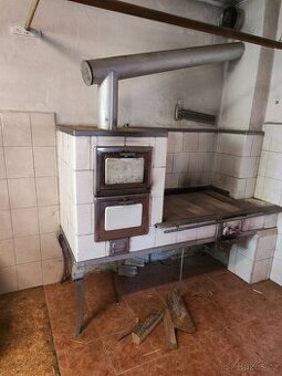 Kachlová kamna bílá