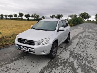 Prodám Toyota Rav 4 mk3 2.0 112KW automat