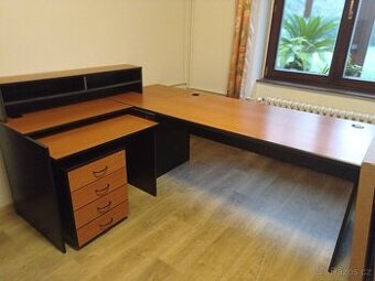 Prodám kancelářský nabytek
