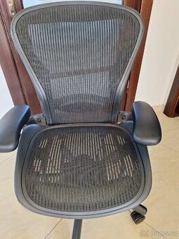Zidle Herman miller aeron