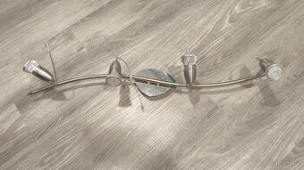 Stropní svítidlo, včetně LED žárovek