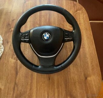 Volant BMW – původní díl z BMW 5 F10 (520d, r. 2011)