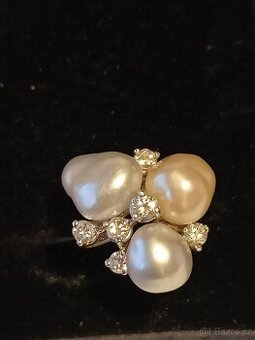 starozitny bril.14 k zlaty prsten,barokni perly