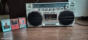 Sharp GF - 5757 Boombox + Tapes