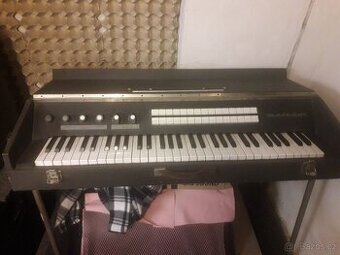 Prodám varhany-klávesy Matador 25 -nefunkční .