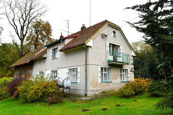 Janov - zemědělská usedlost se stodolou a pozemky 11 612 m2