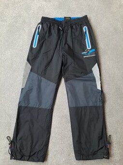 Sportovní kalhoty pro kluka, vel. 134. TOP stav.