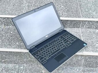 Výkonný Dell Latitude E6540 | i7 • 8GB RAM • 256GB SSD