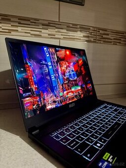 Notebook MSI s OLED 240Hz, RTX 4060 - Alza záruka