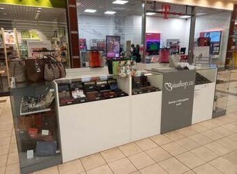 Dřevěný stánek 10 m² – ideální do obchodního centra - 1