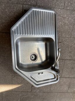 Prodej dřezů vč. baterií