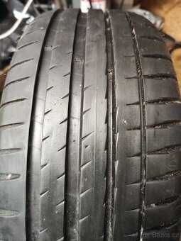 225/40 R18 Michelin