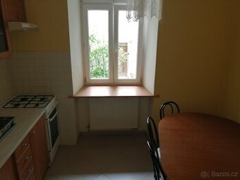 Pronájem 2+1, ulice Dornych, centrum (u Vaňkovky), 70 m2, ko