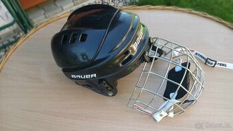 Juniorská helma Bauer