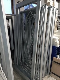 OTOČNÝ REKLAMNÍ a VZORKOVŸ STOJAN - SLEVA 