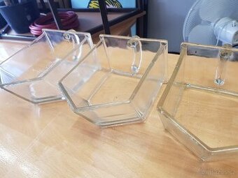 Stará skleněná dóza