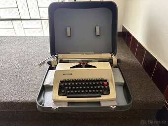 Consul psací stroj s kufříkem