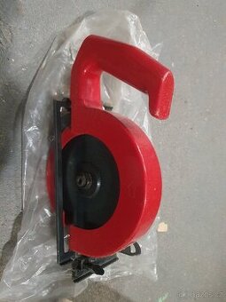 Okružní pila Narex na vrtačku