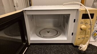 Mikrovlnná trouba plně funkční za odvoz