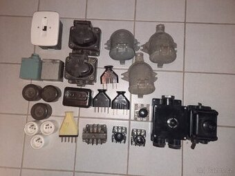 Retro zástrčka,vypínač,zásuvka 220/380V