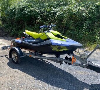 2024 Sea Doo SPARK TRIXX 3-up iBR 90hp modro-žlutý
