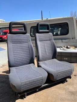 Dvojsedadlo Volkswagen LT