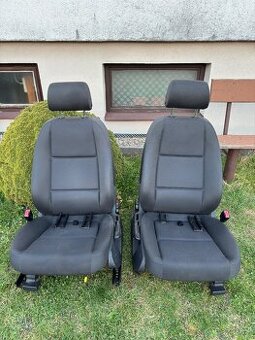 Přední + zadní sedačky Audi a4 b6(manuální, látkové)