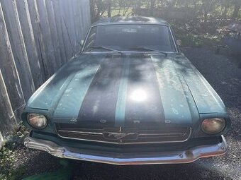 1965 Ford Mustang coupe V8