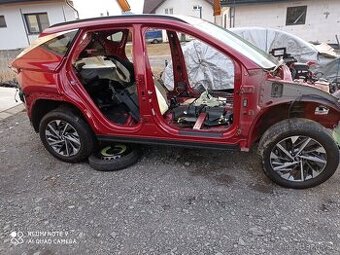 Karoséria Hyundai tucson NX4 volant v pravo