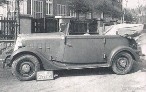 Renault Monaquatre (karoserie Petera)