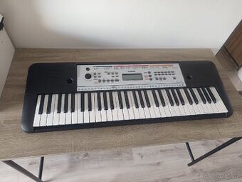 Klávesy Yamaha