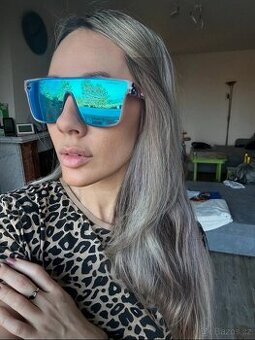 Modré sluneční brýle Quicksilver