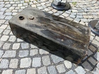Palivová nádrž Praga RN