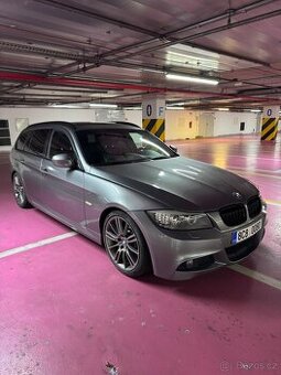 BMW e91 facelift, zadokolka 330d manual