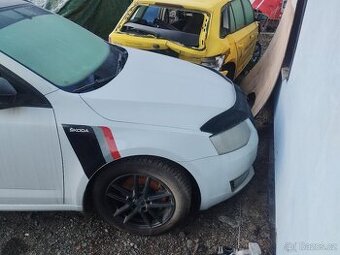 Přední kapota Škoda Octavia 3 bílá Moon