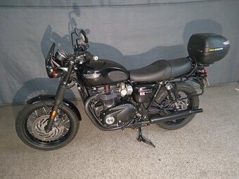 Triumph Bonneville T120 Black