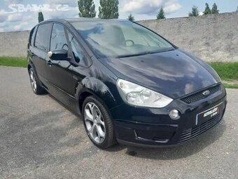 Ford S-MAX 2.0 diesel 103 kw 7 míst + tažné