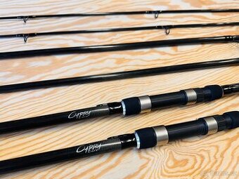 2 TROJDÍLNÉ PRUTY SHAKESPEARE CYPRY CARP / 3,60 m / 3 lb.
