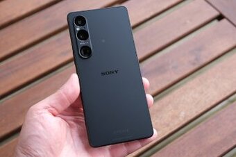 Sony Xperia 1 VI - černý, 5G, 256GB - Zánovní