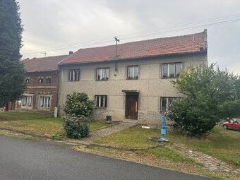 Prodej rodinného domu / pozemku 217 m² – Uhřičice, okres Pře