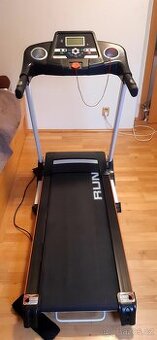 Běžecký pás RUN 4000A