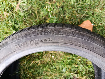 225/40 R18 Zimní Falken Eurowinter HS01